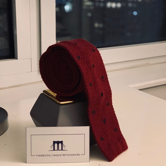 Neiman Marcus Other - Burgundy Neiman Marcus dot knit tie